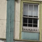 Detalle fachada edificio Ivens. © Xiloscopio, 2021